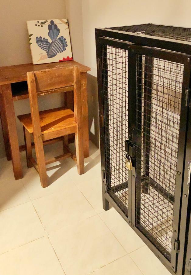 Ok Chic Phuket Hostel Buitenkant foto