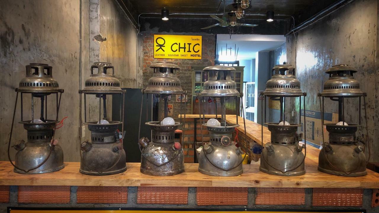 Ok Chic Phuket Hostel Buitenkant foto