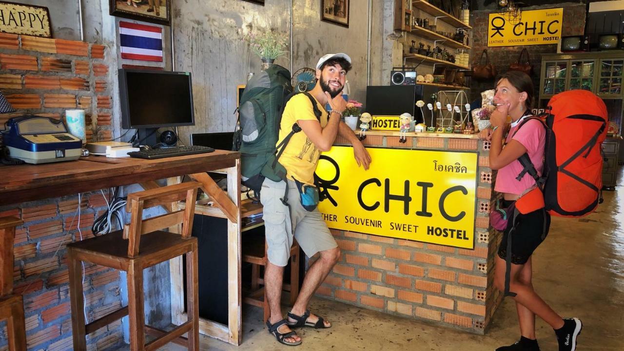 Ok Chic Phuket Hostel Buitenkant foto