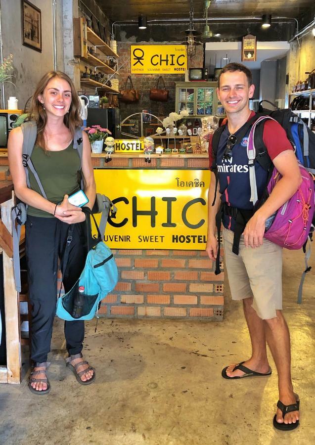 Ok Chic Phuket Hostel Buitenkant foto