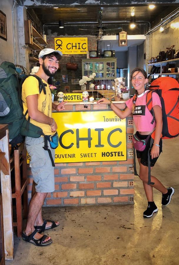 Ok Chic Phuket Hostel Buitenkant foto