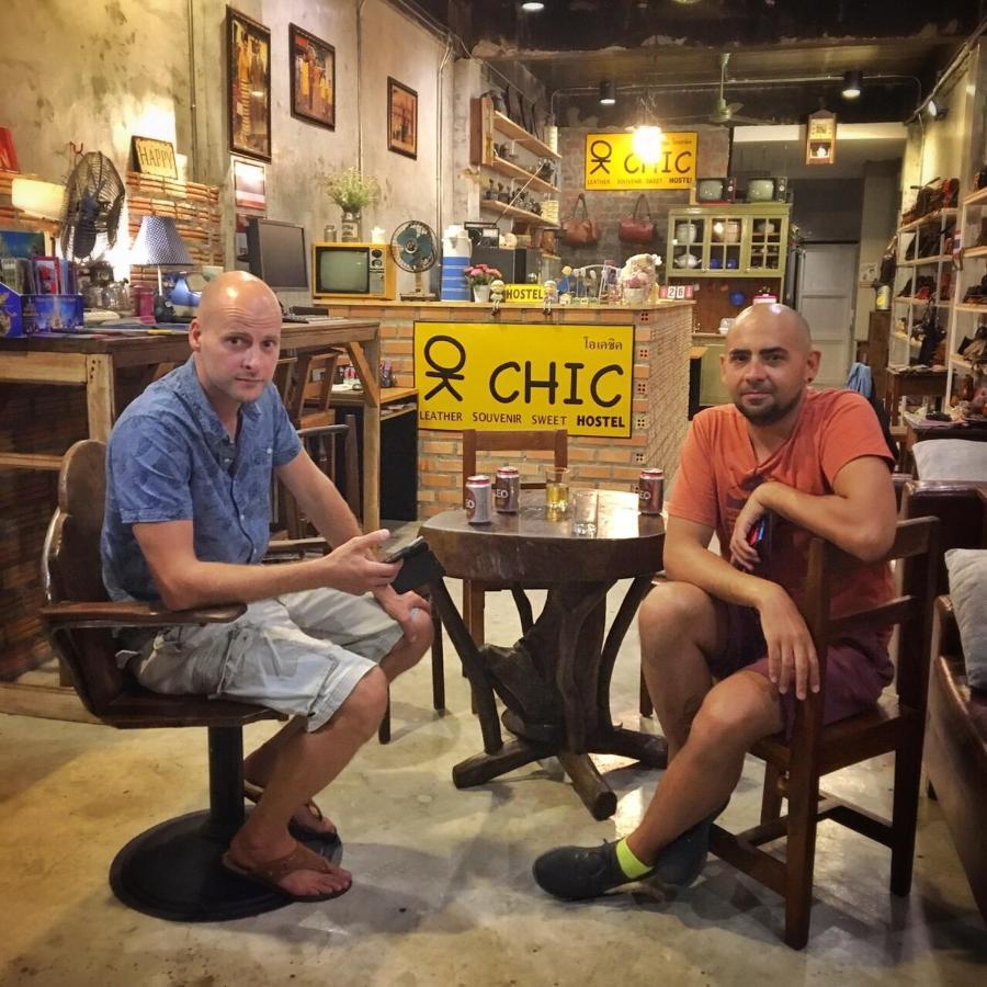 Ok Chic Phuket Hostel Buitenkant foto