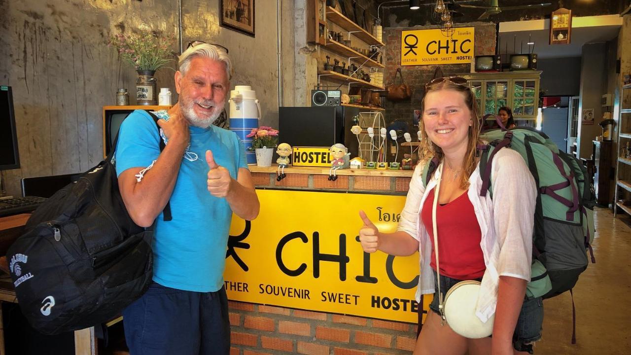 Ok Chic Phuket Hostel Buitenkant foto