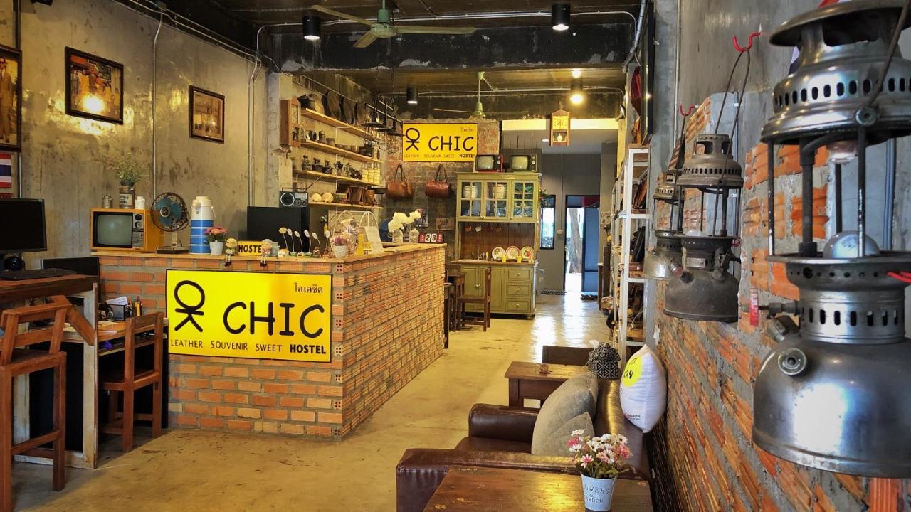 Ok Chic Phuket Hostel Buitenkant foto