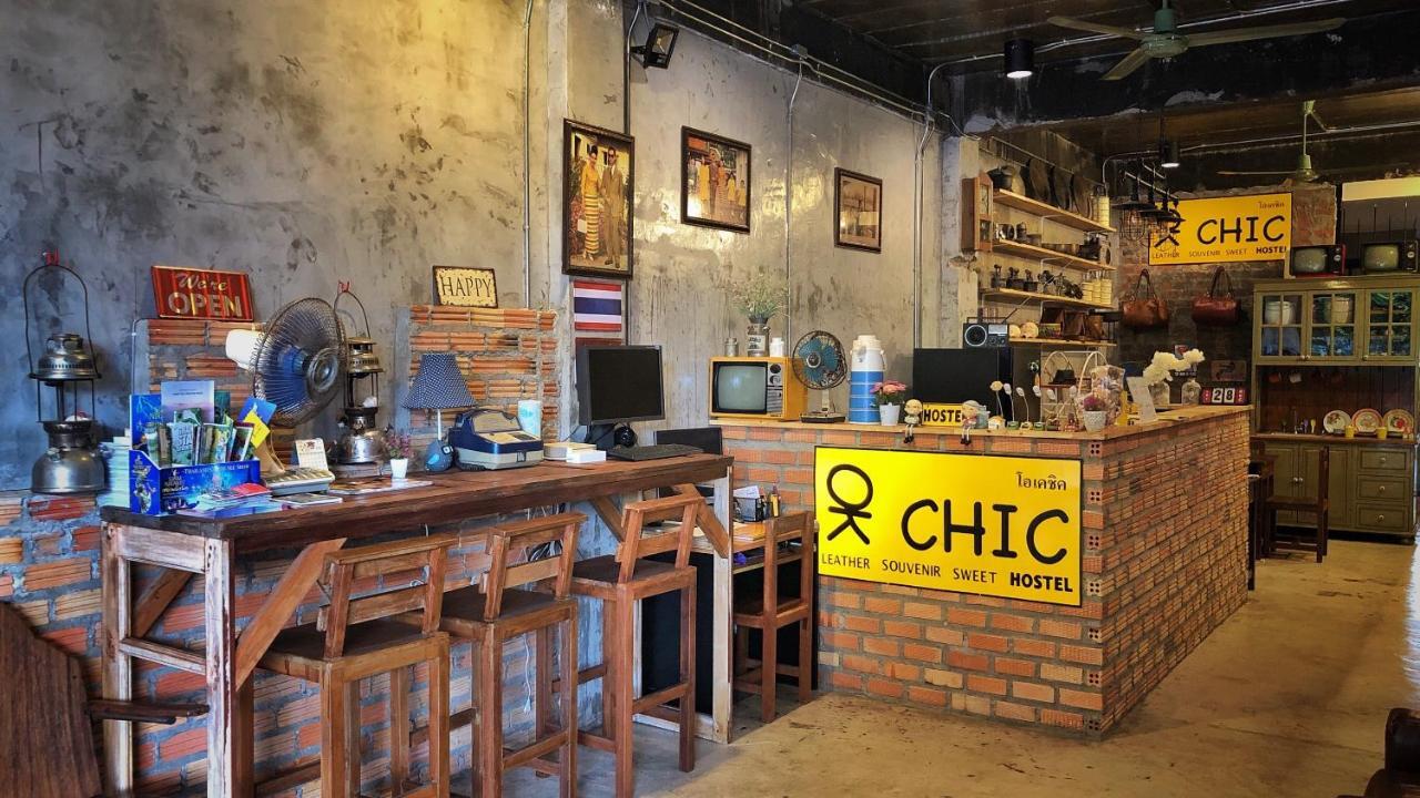 Ok Chic Phuket Hostel Buitenkant foto